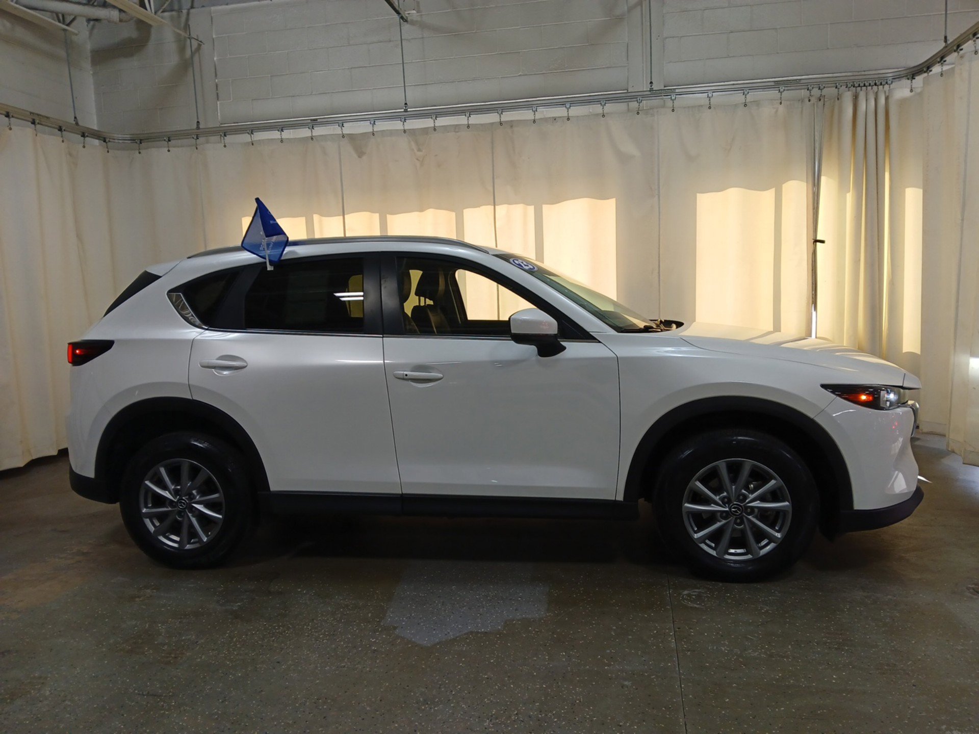2023 Mazda CX-5 2.5 Select photo 3
