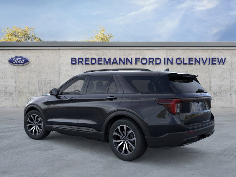 2026 Ford Explorer ST-Line photo 2