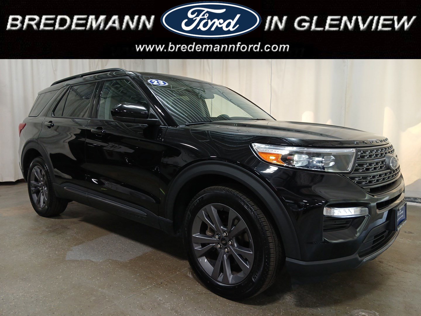 2023 Ford Explorer SUV 