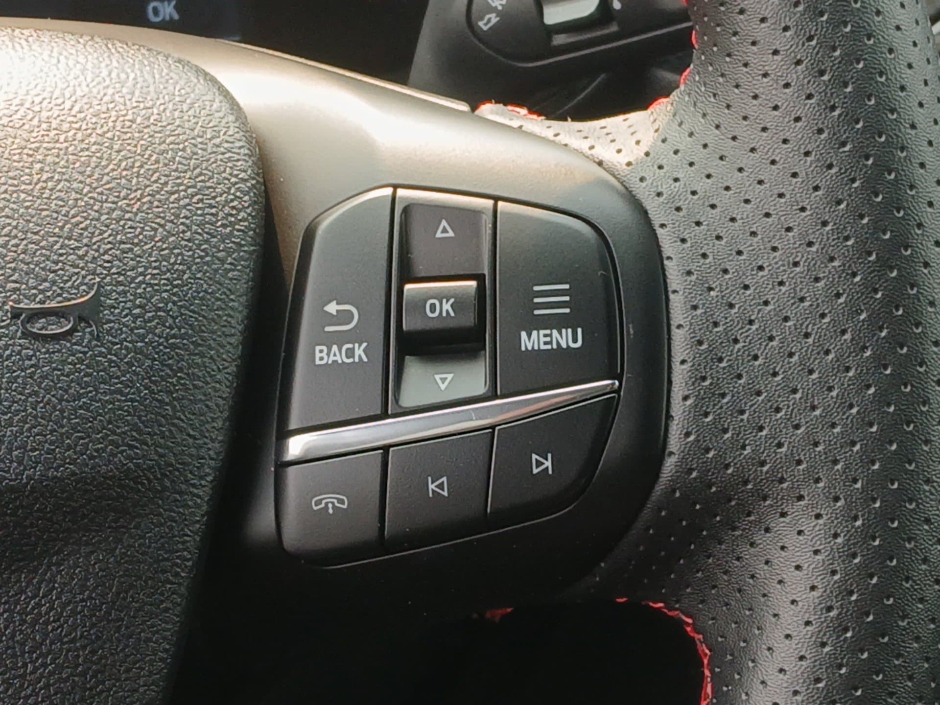 2026 Ford Escape ST-Line - Photo 10