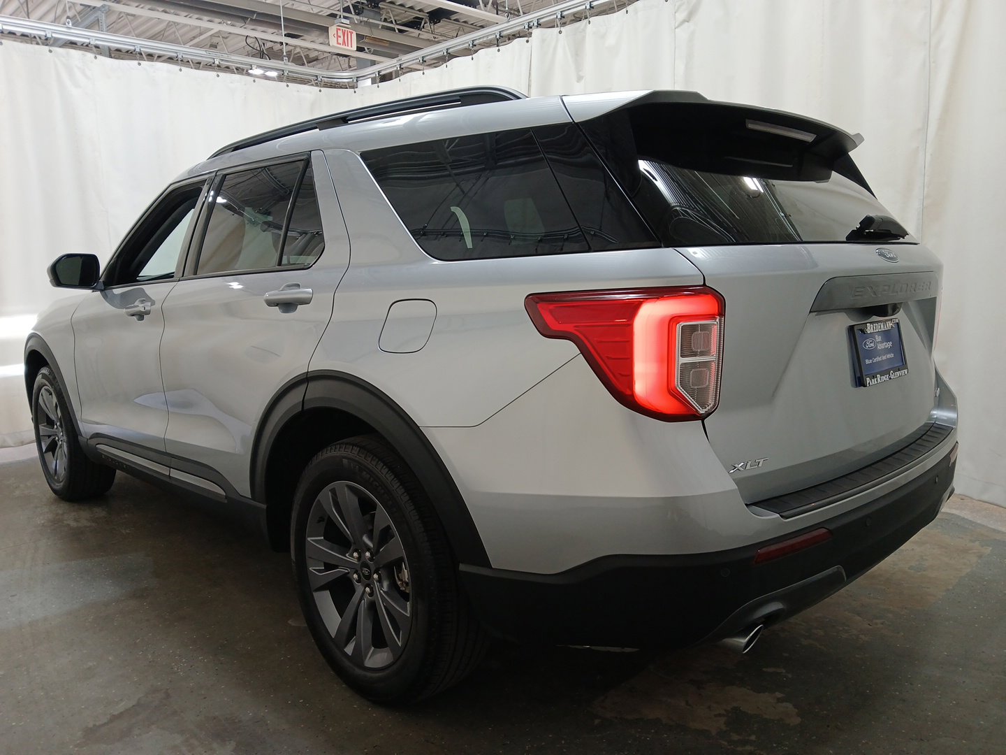2023 Ford Explorer XLT photo 4