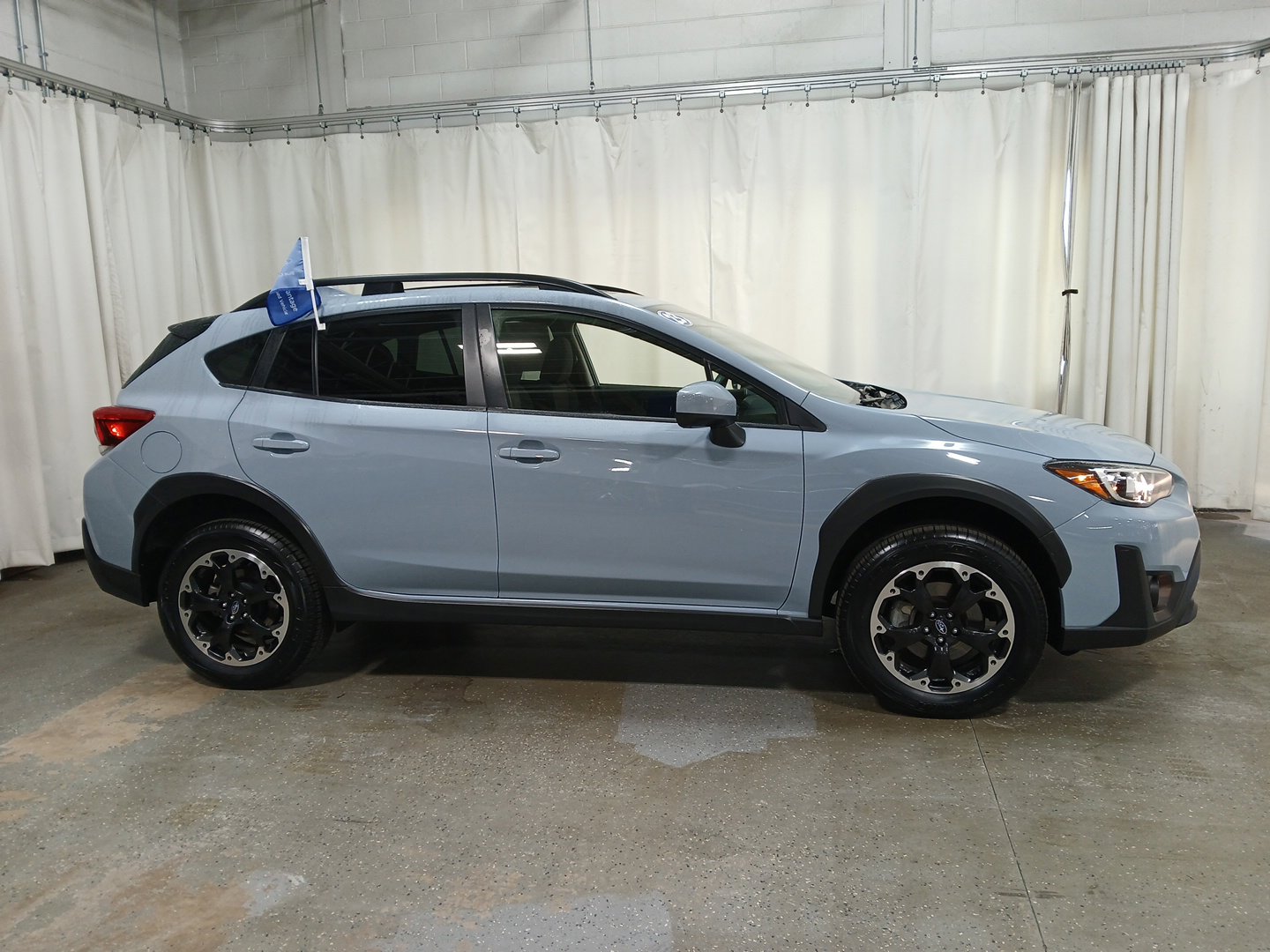 2023 Subaru Crosstrek Premium photo 3