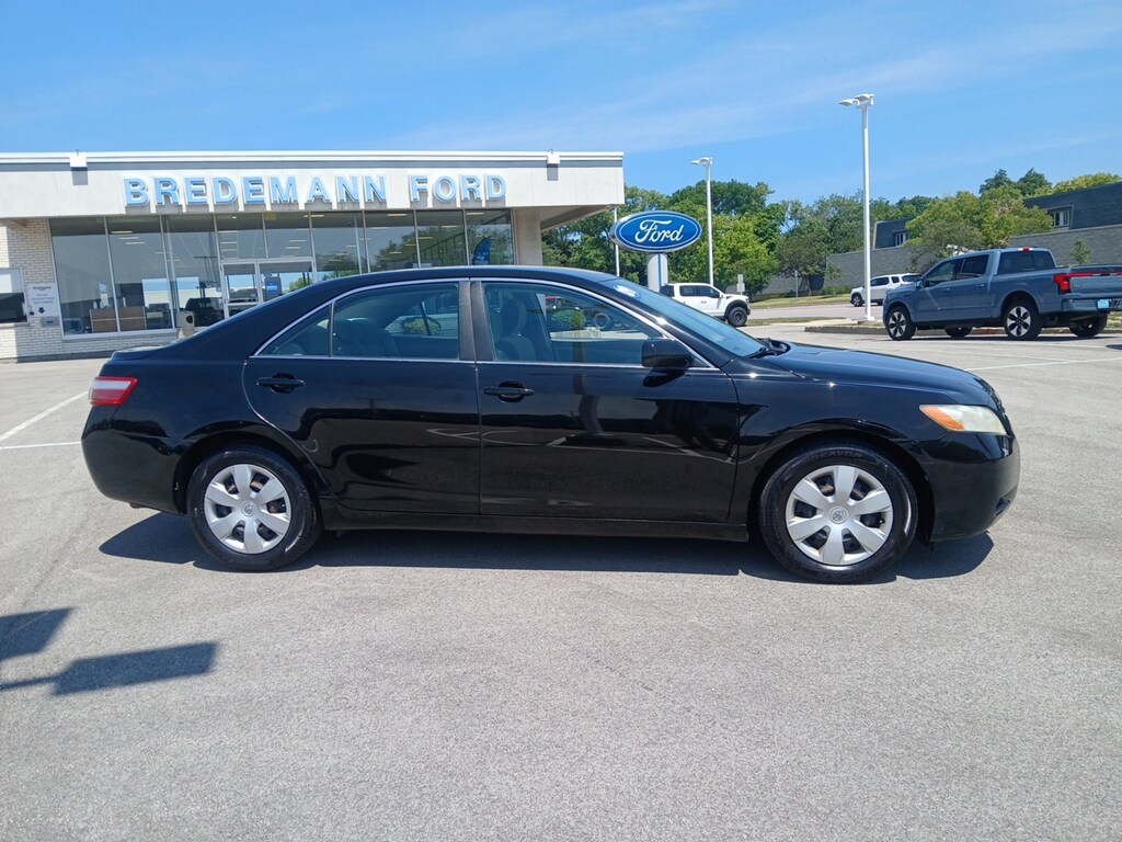 Used 2009 Toyota Camry LE Sedan