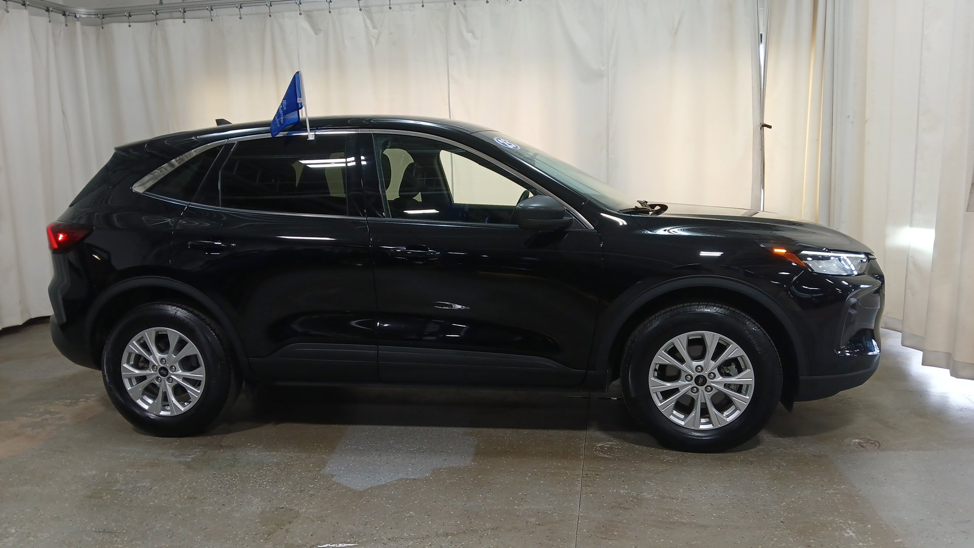 2023 Ford Escape Active photo 2