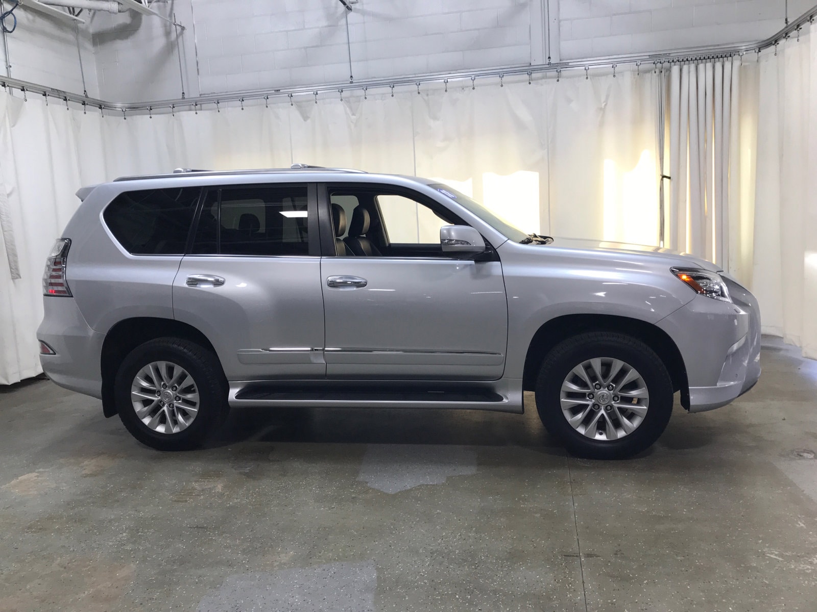 Used 2016 Lexus GX Base with VIN JTJBM7FX0G5148931 for sale in Glenview, IL