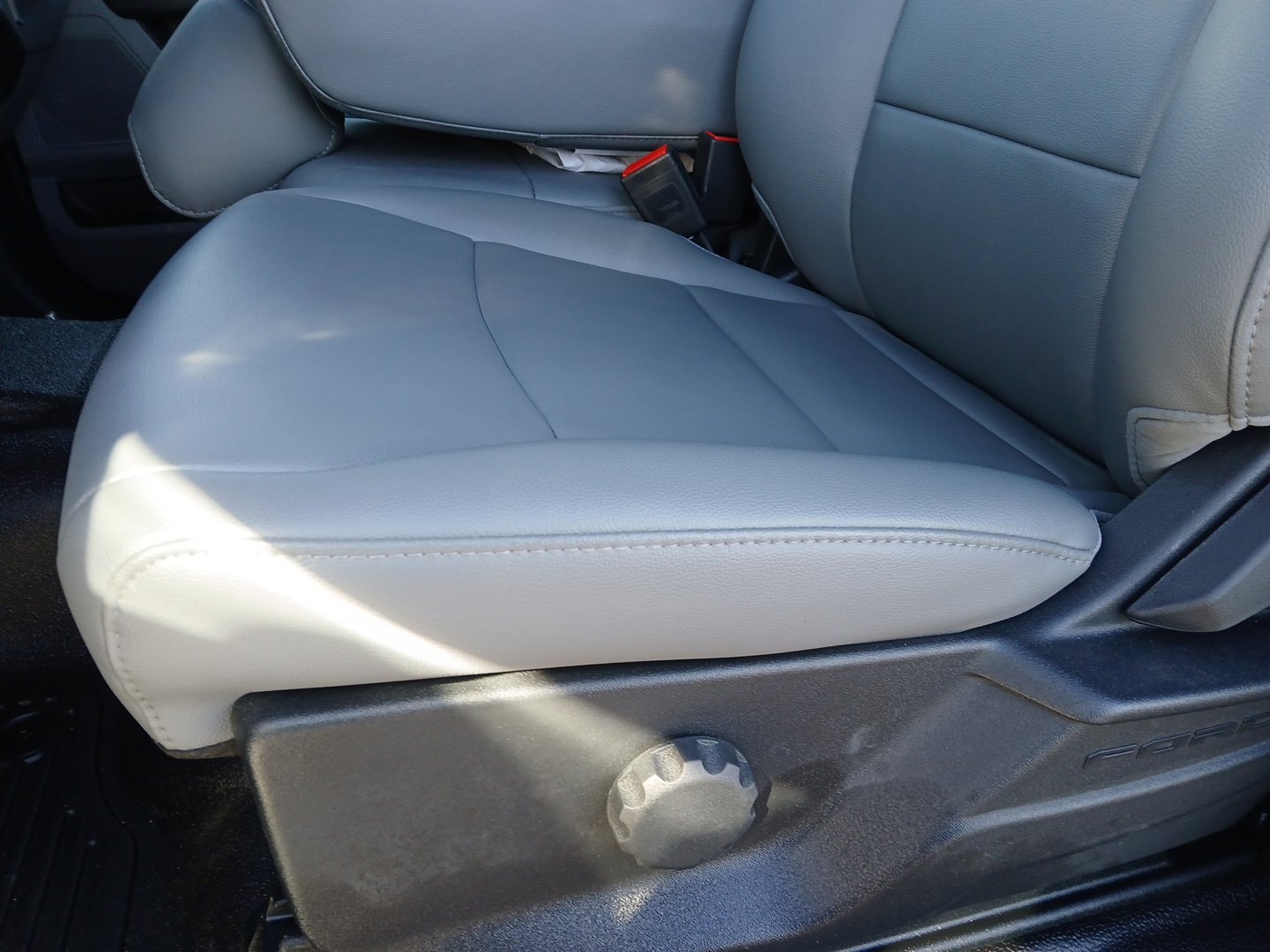 2024 Ford F-450 Super Duty Chassis Cab XL - Photo 15