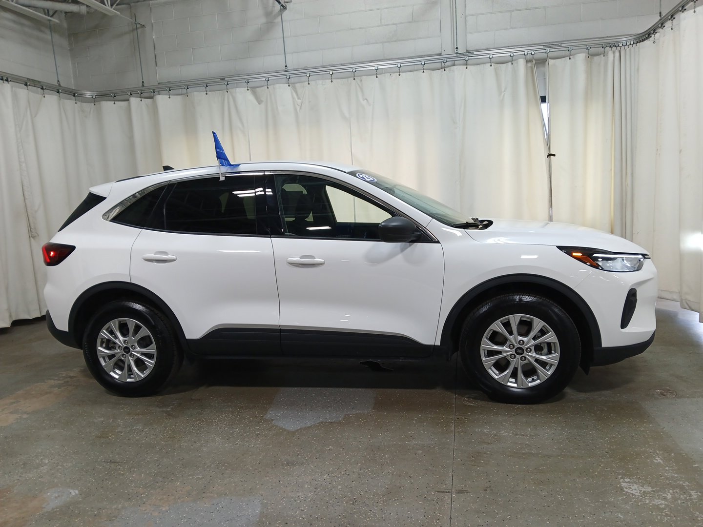2023 Ford Escape Active photo 2