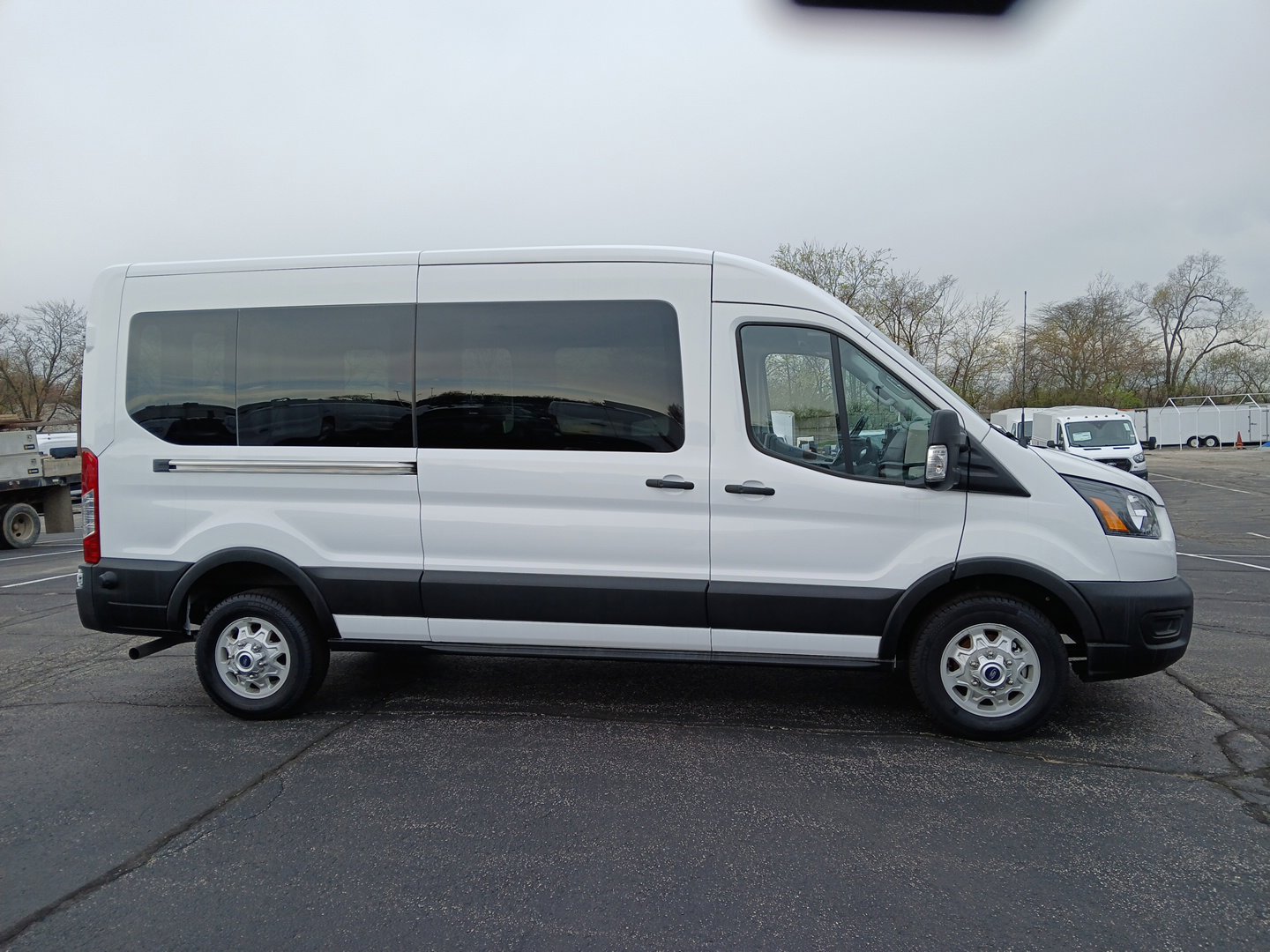 2024 Ford Transit Cargo Van photo 2