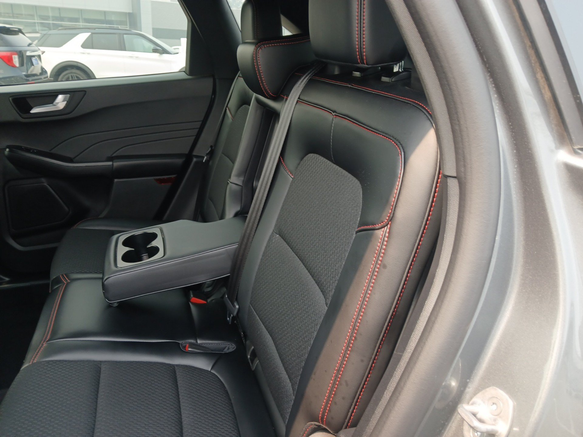 2026 Ford Escape ST-Line - Photo 21