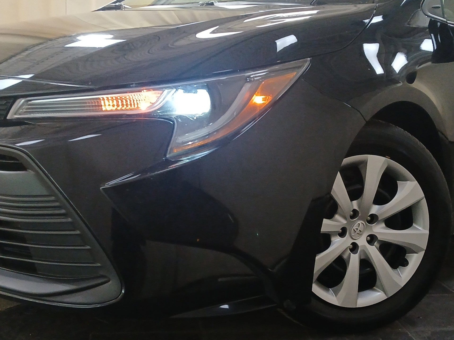 2024 Toyota Corolla LE - Photo 26