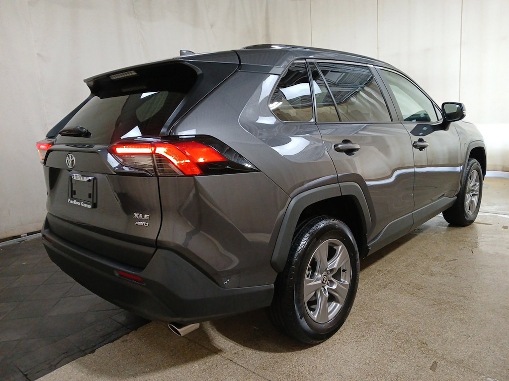 Used 2025 Toyota RAV4 XLE SUV