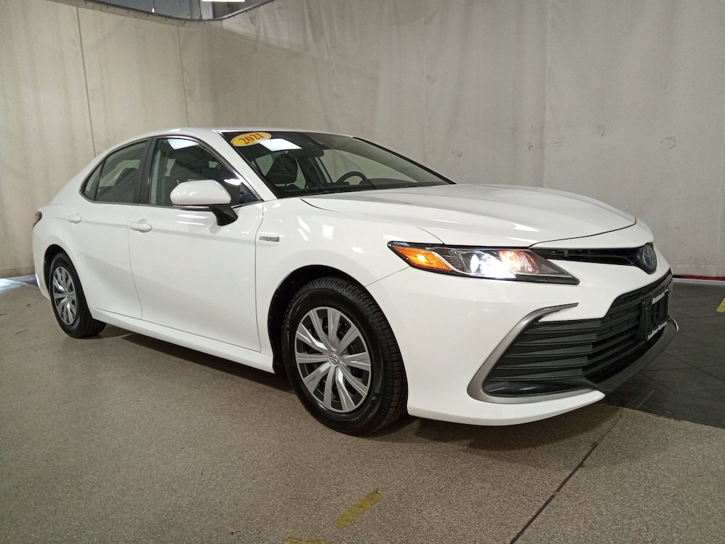 Used 2021 Toyota Camry Hybrid Hybrid LE Sedan