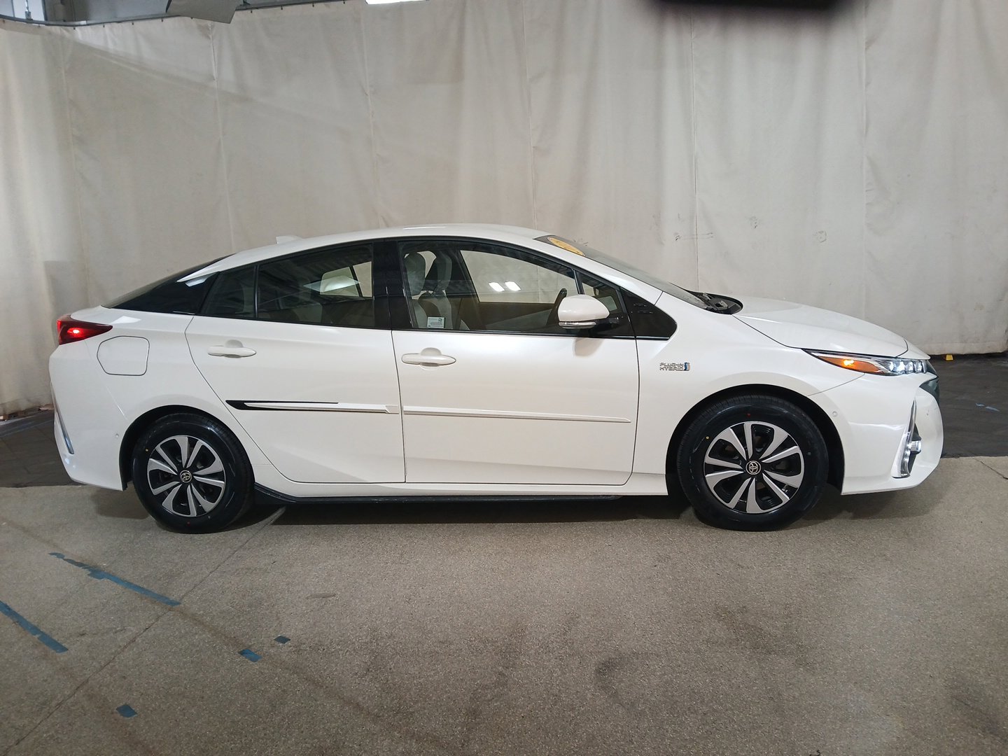 Used 2018 Toyota Prius Prime Advanced with VIN JTDKARFP8J3068559 for sale in Park Ridge, IL