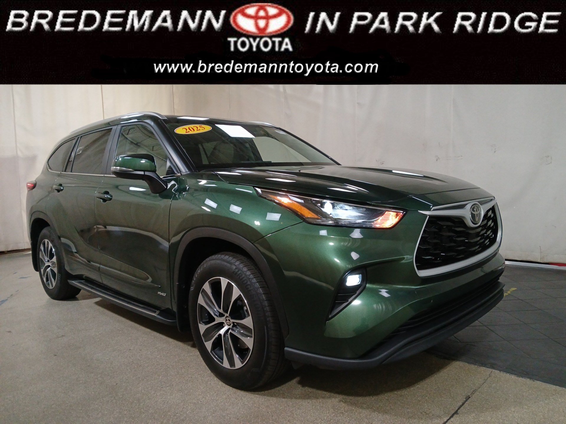 Certified 2025 Toyota Highlander Hybrid XLE SUV