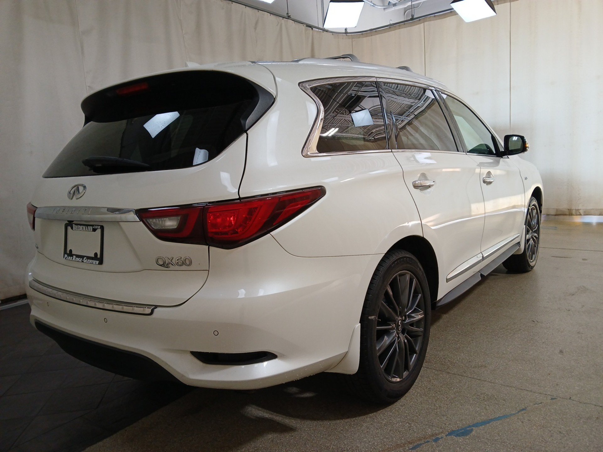 Used 2019 INFINITI QX60 LUXE SUV
