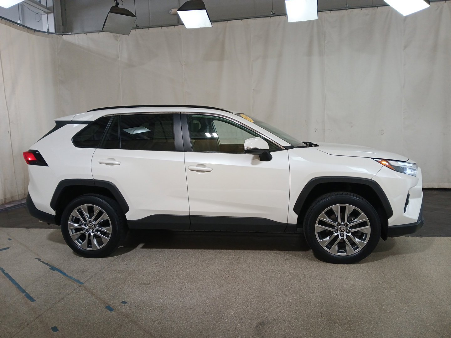 Certified 2022 Toyota RAV4 XLE Premium with VIN 2T3A1RFV9NW303757 for sale in Park Ridge, IL