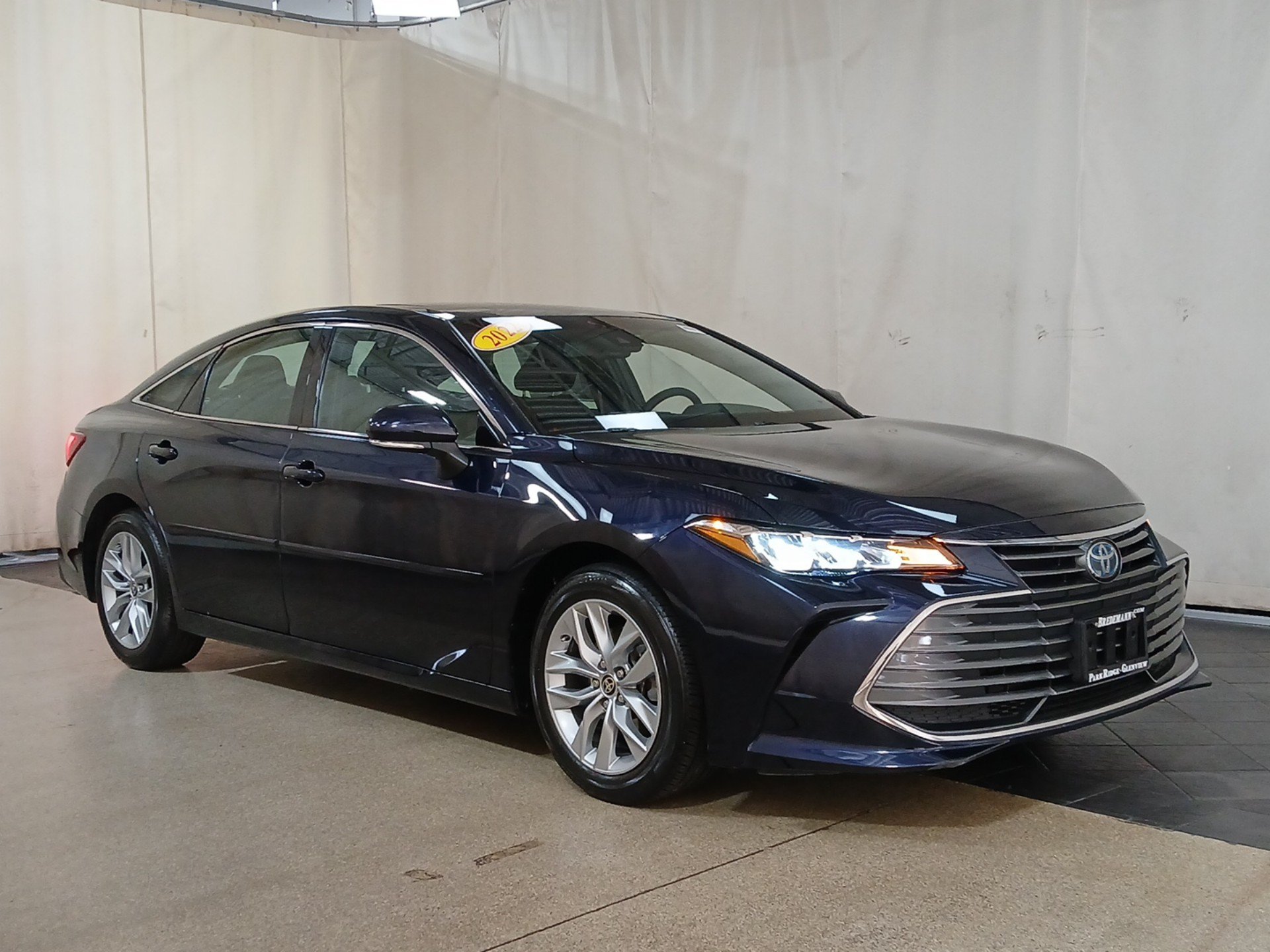 Certified 2022 Toyota Avalon Hybrid Hybrid XLE Sedan