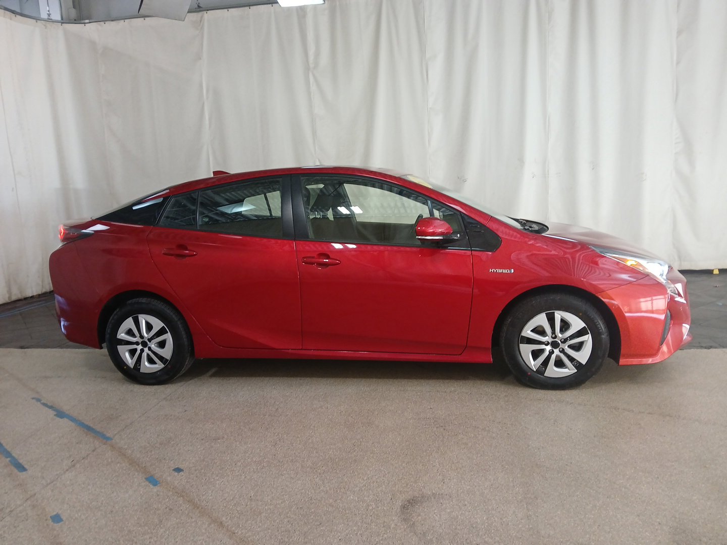 Used 2018 Toyota Prius Three with VIN JTDKARFU3J3554668 for sale in Park Ridge, IL