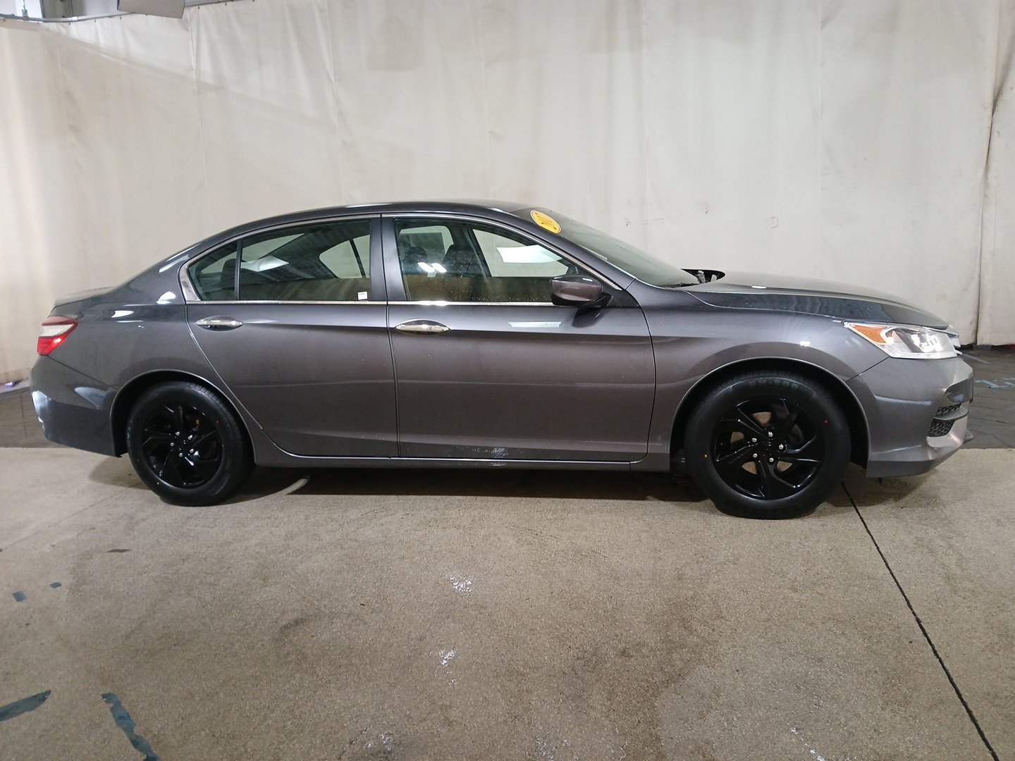 Used 2017 Honda Accord LX with VIN 1HGCR2F33HA071099 for sale in Park Ridge, IL