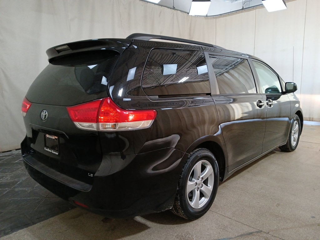 Used 2013 Toyota Sienna LE Van