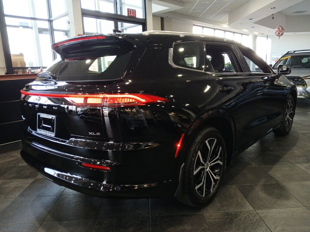 Used 2026 Toyota Crown Signia XLE SUV