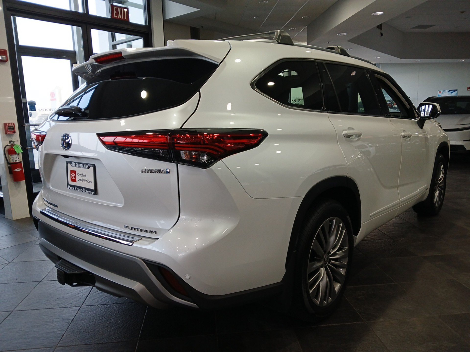 Certified 2022 Toyota Highlander Hybrid Hybrid Platinum SUV