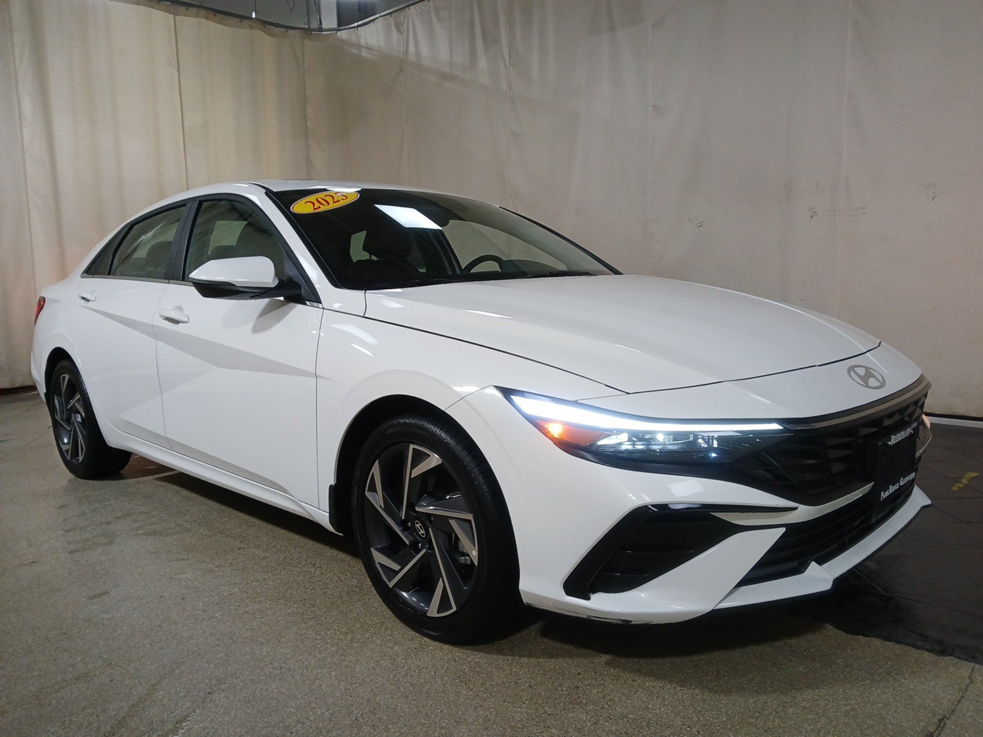 Used 2025 Hyundai Elantra Hybrid Limited Sedan