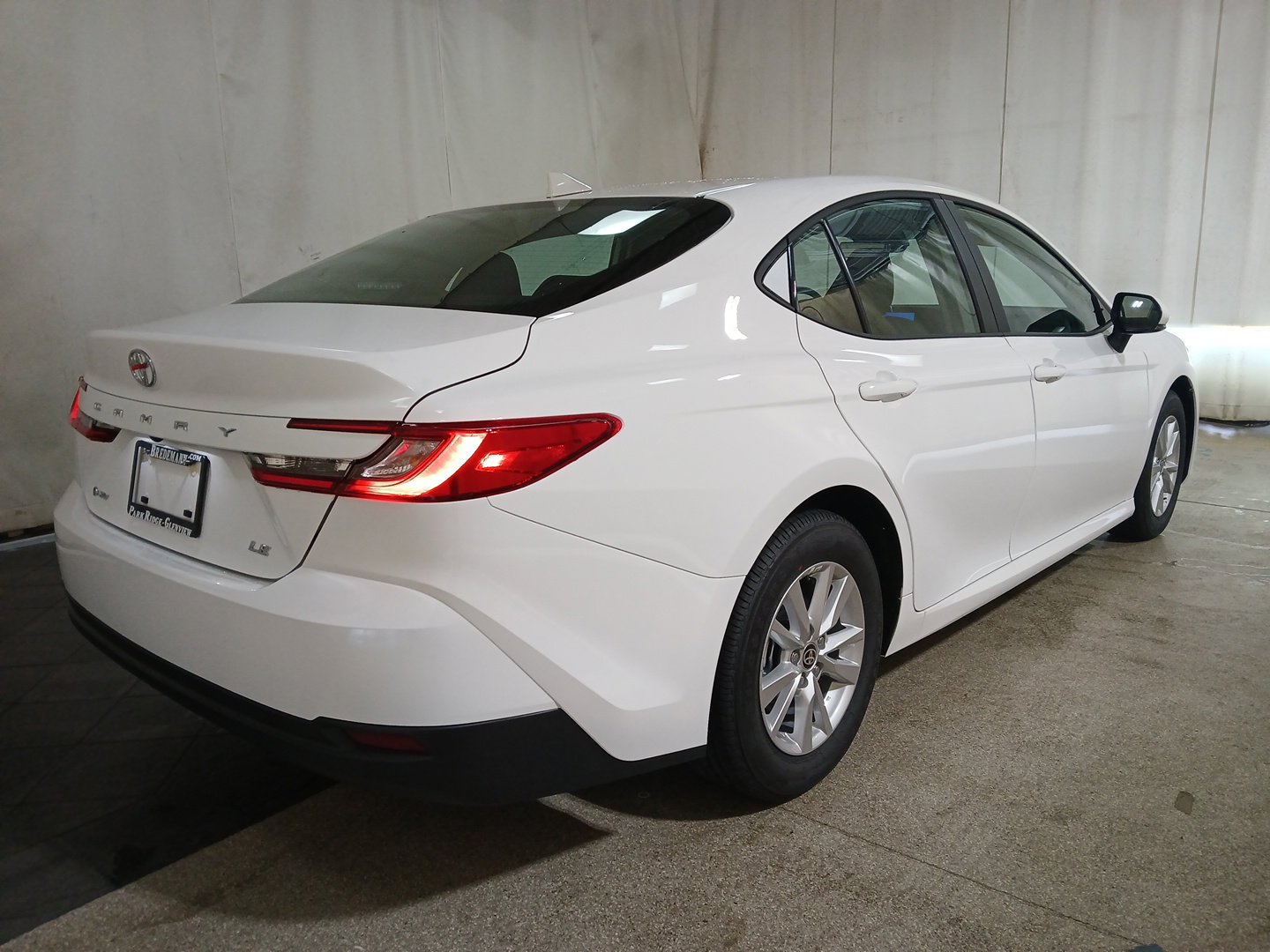 2025 Toyota Camry LE photo 3