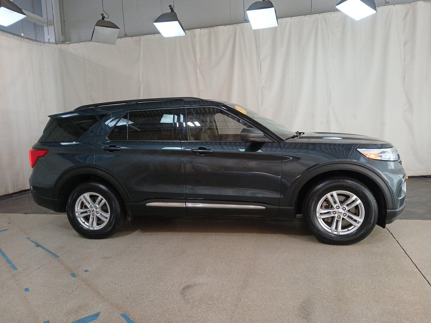 Used 2022 Ford Explorer XLT with VIN 1FMSK8DH4NGB20010 for sale in Park Ridge, IL