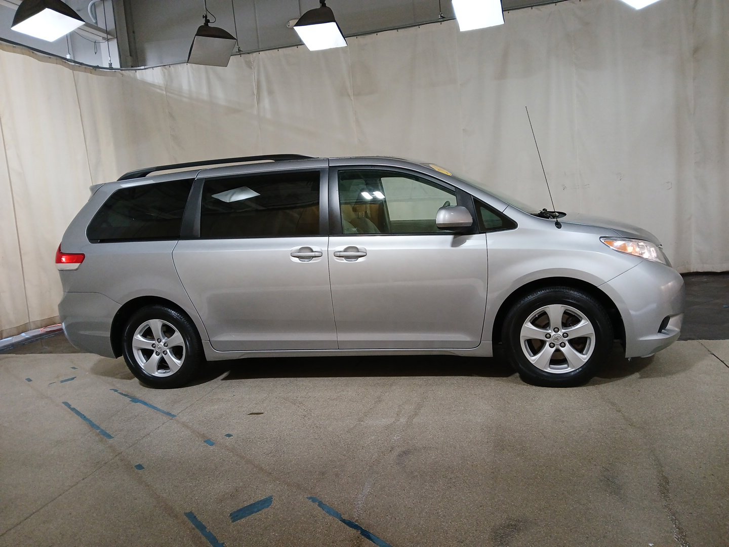 Used 2012 Toyota Sienna LE with VIN 5TDKK3DC3CS261567 for sale in Park Ridge, IL