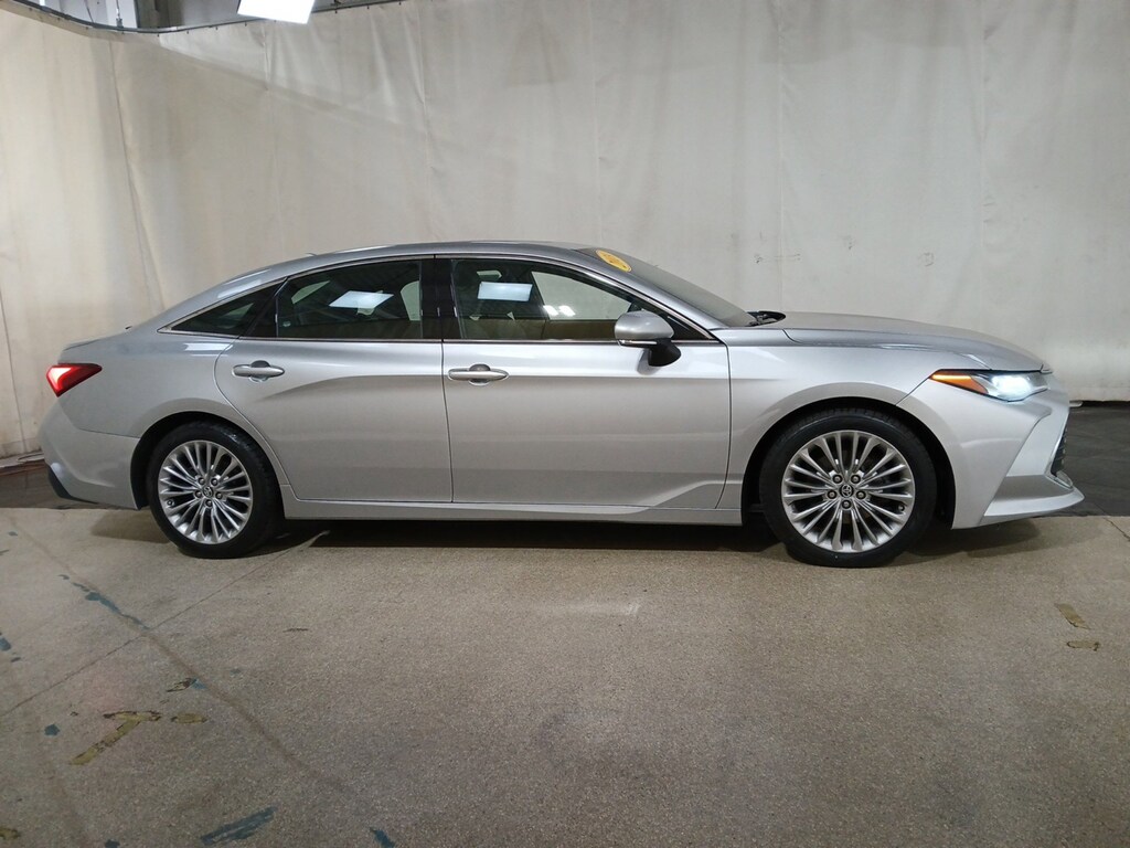 Used 2019 Toyota Avalon Sedan