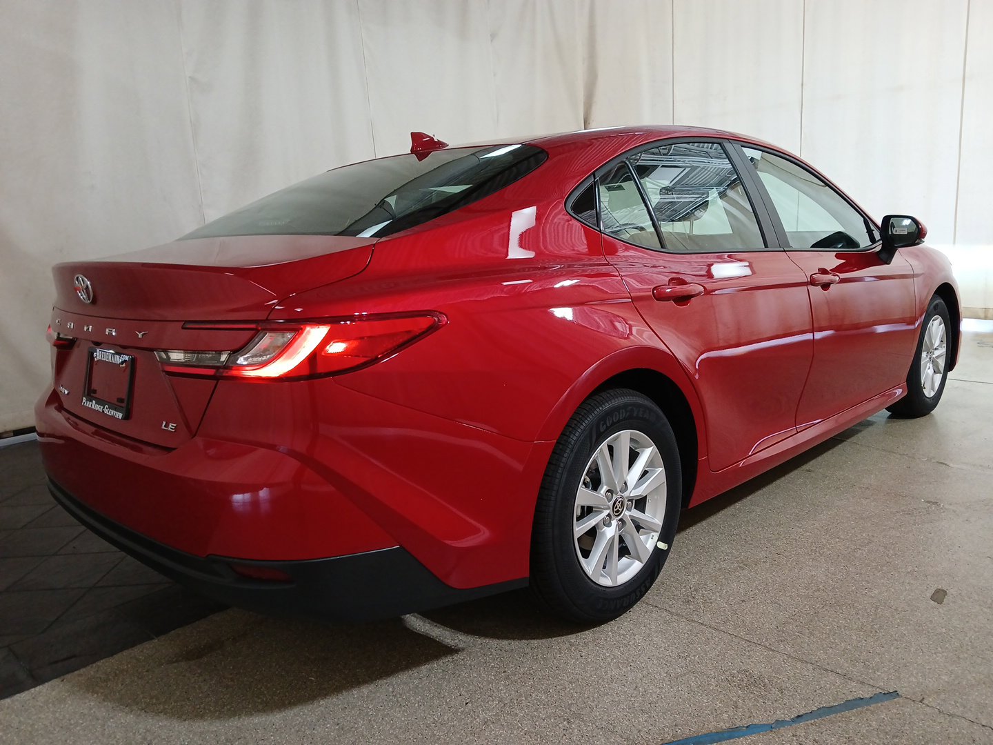 2025 Toyota Camry LE photo 4