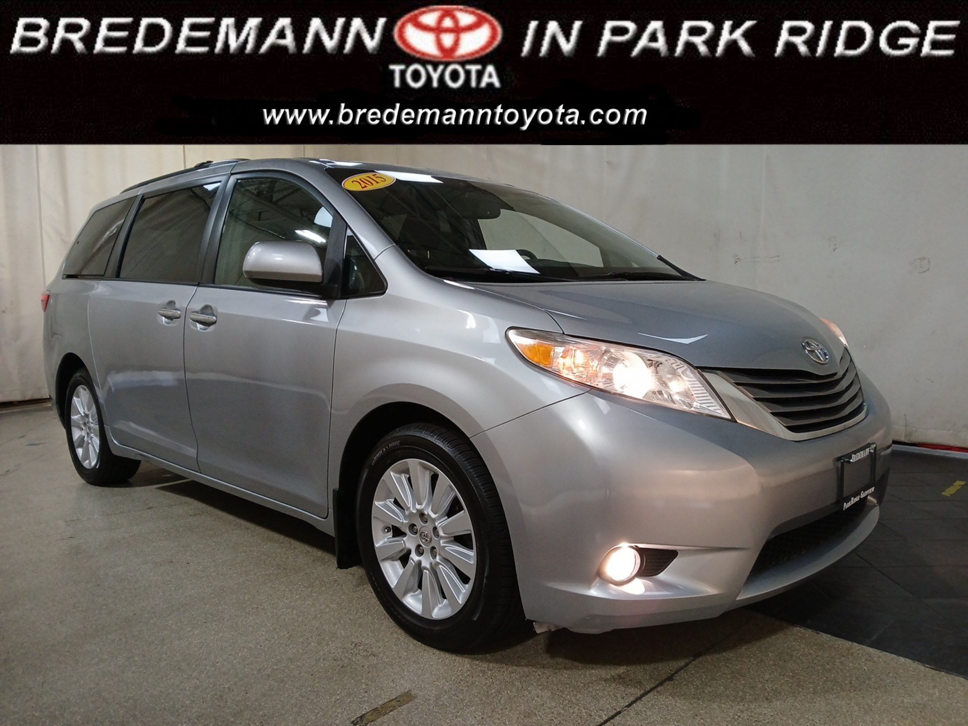 2015 Toyota Sienna XLE Premium Van