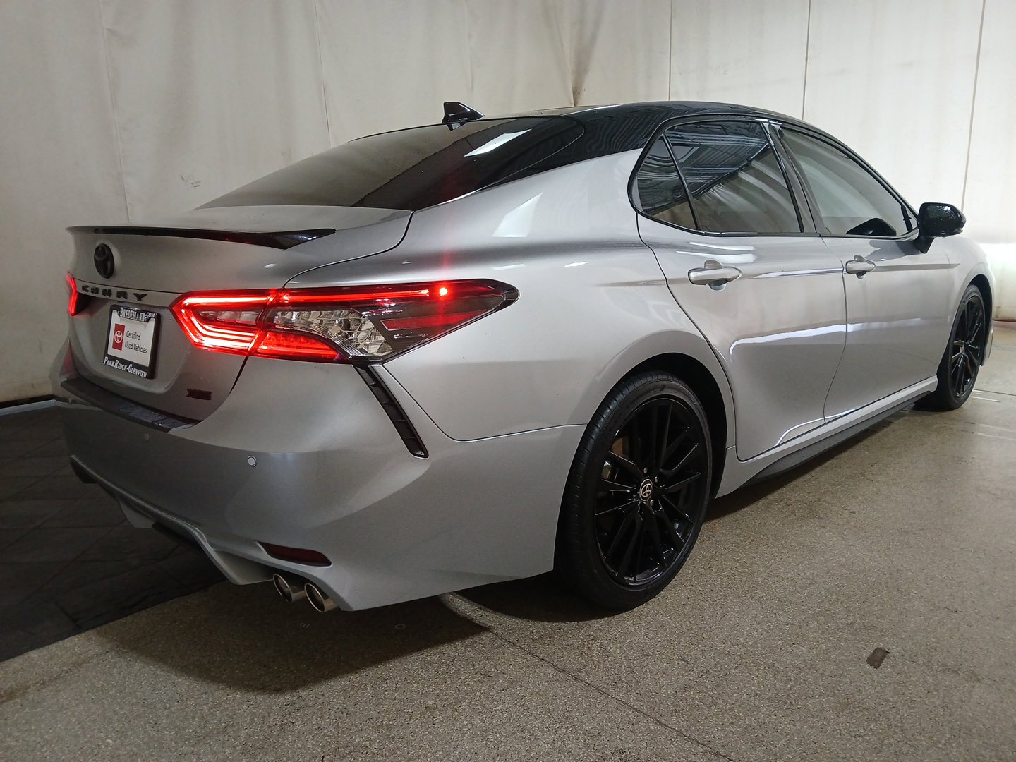 2022 Toyota Camry XSE V6 photo 4