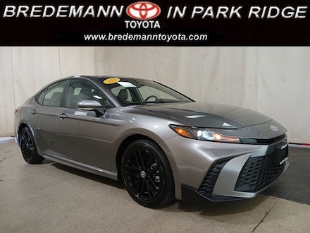 2025 Toyota Camry SE Sedan