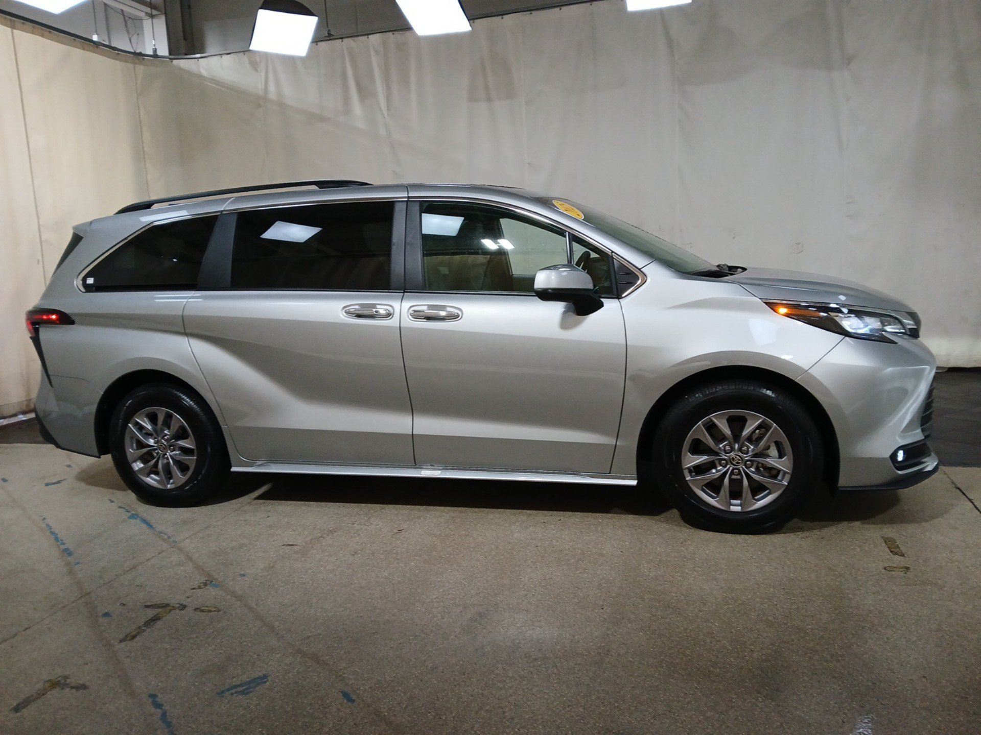 Certified 2025 Toyota Sienna XLE Van Passenger Van