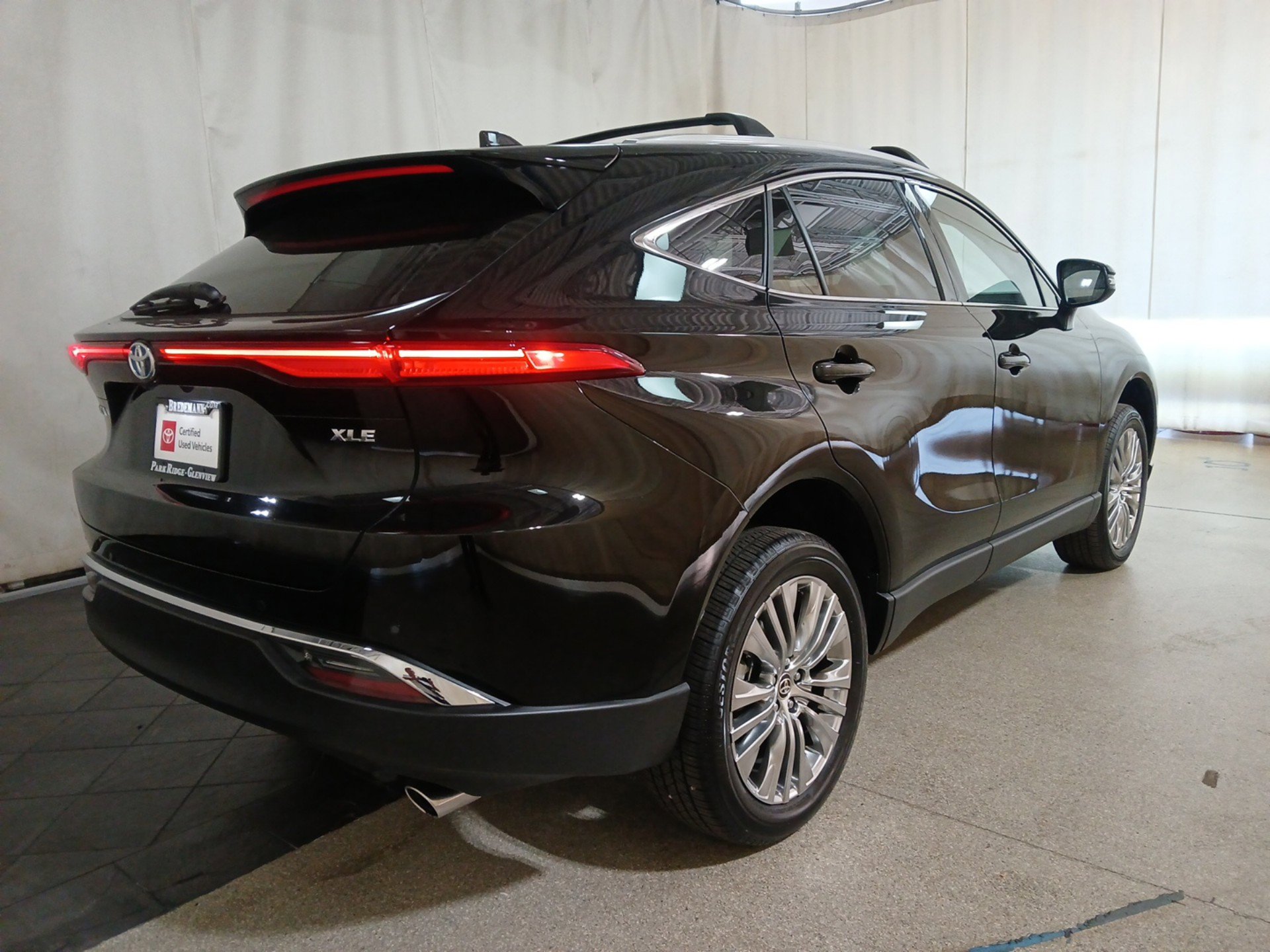 2024 Toyota Venza XLE photo 4