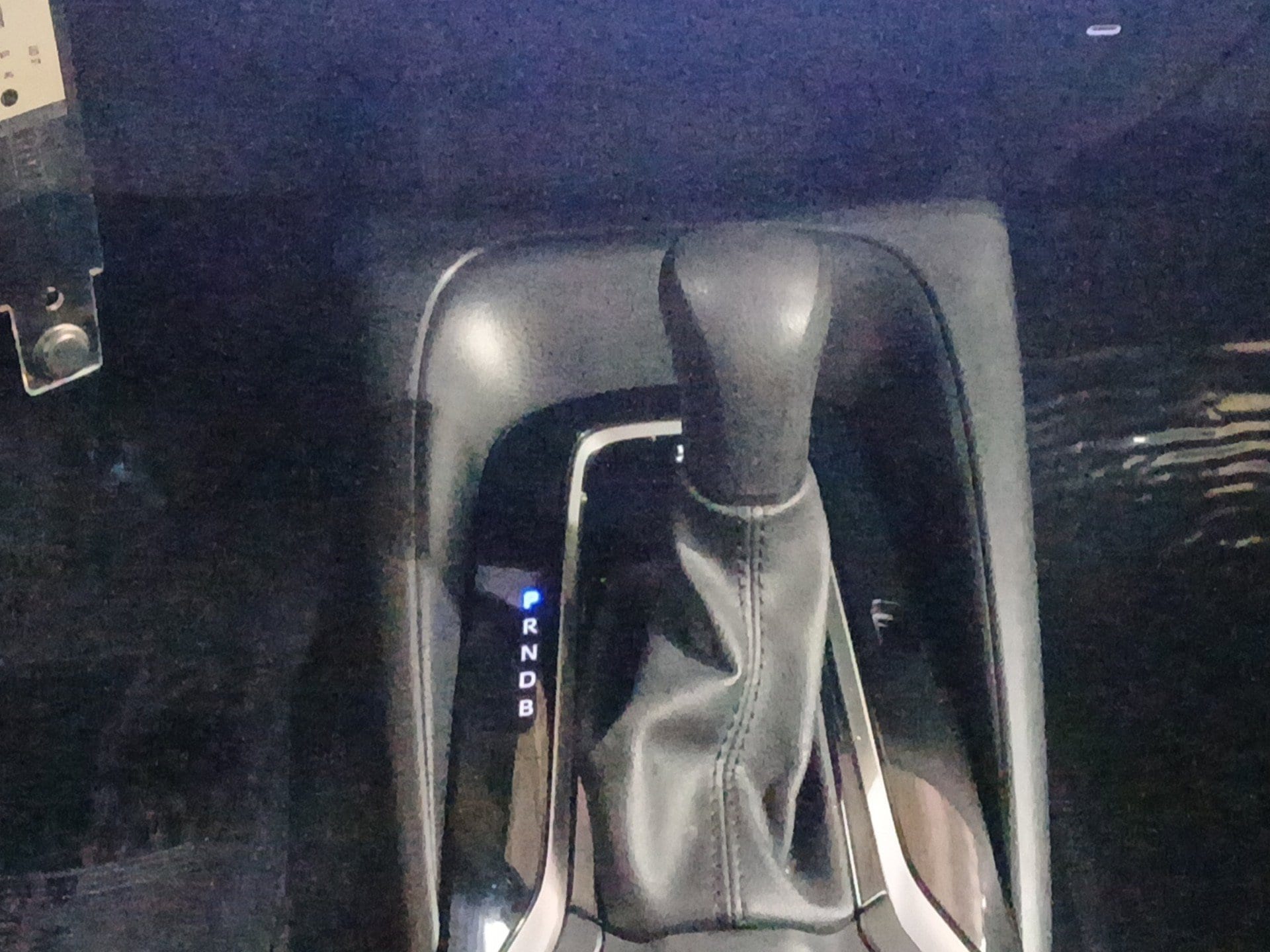 2024 Toyota Corolla LE - Photo 13
