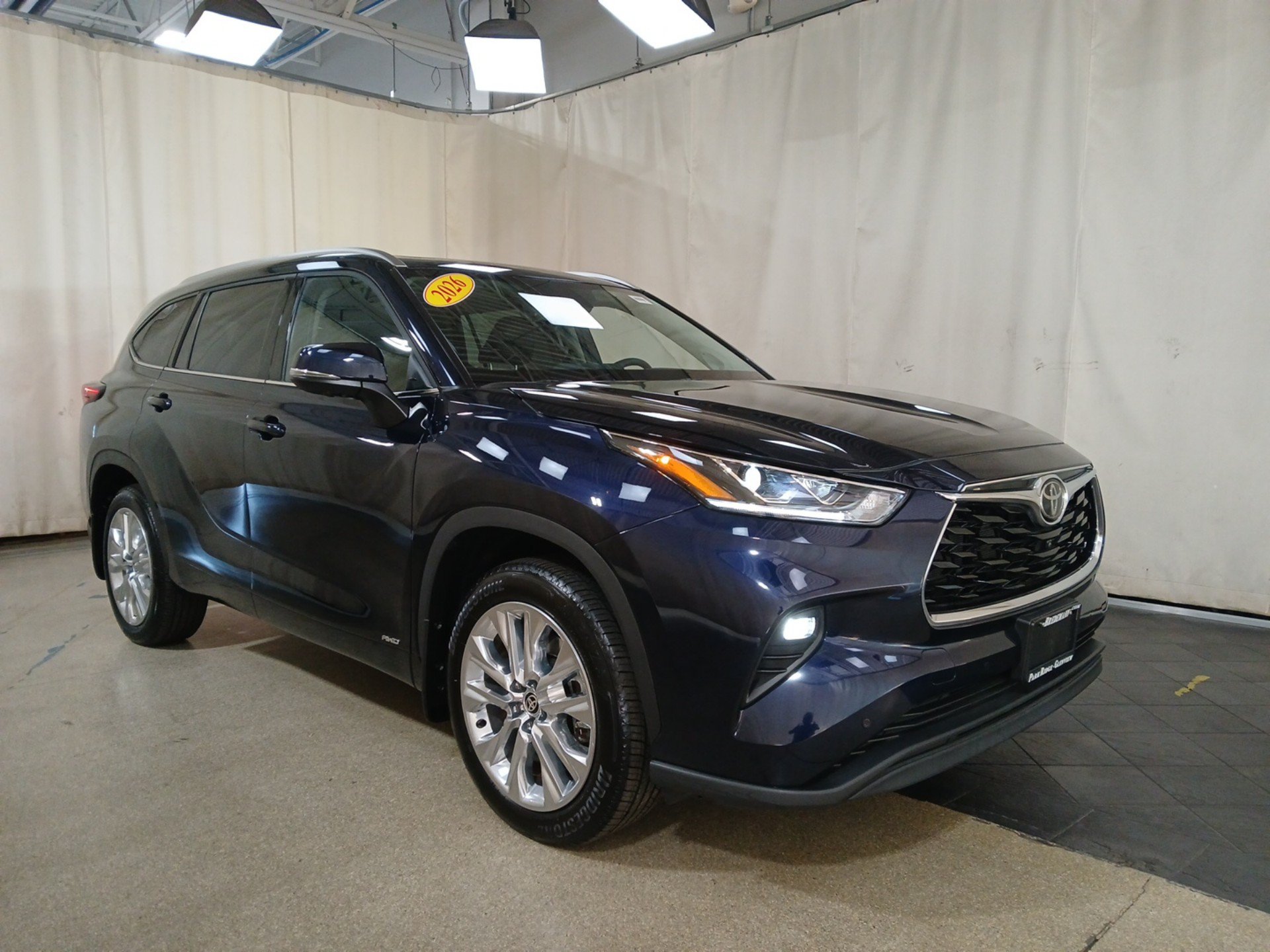 Certified 2026 Toyota Highlander Hybrid Limited SUV