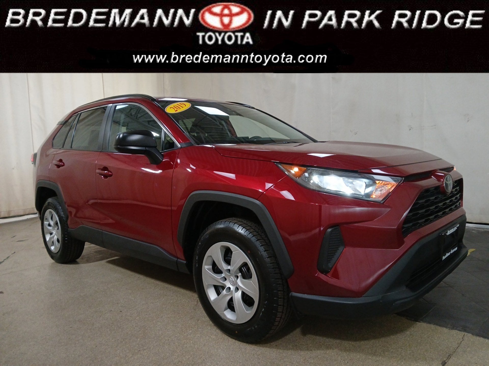 2019 Toyota RAV4 LE