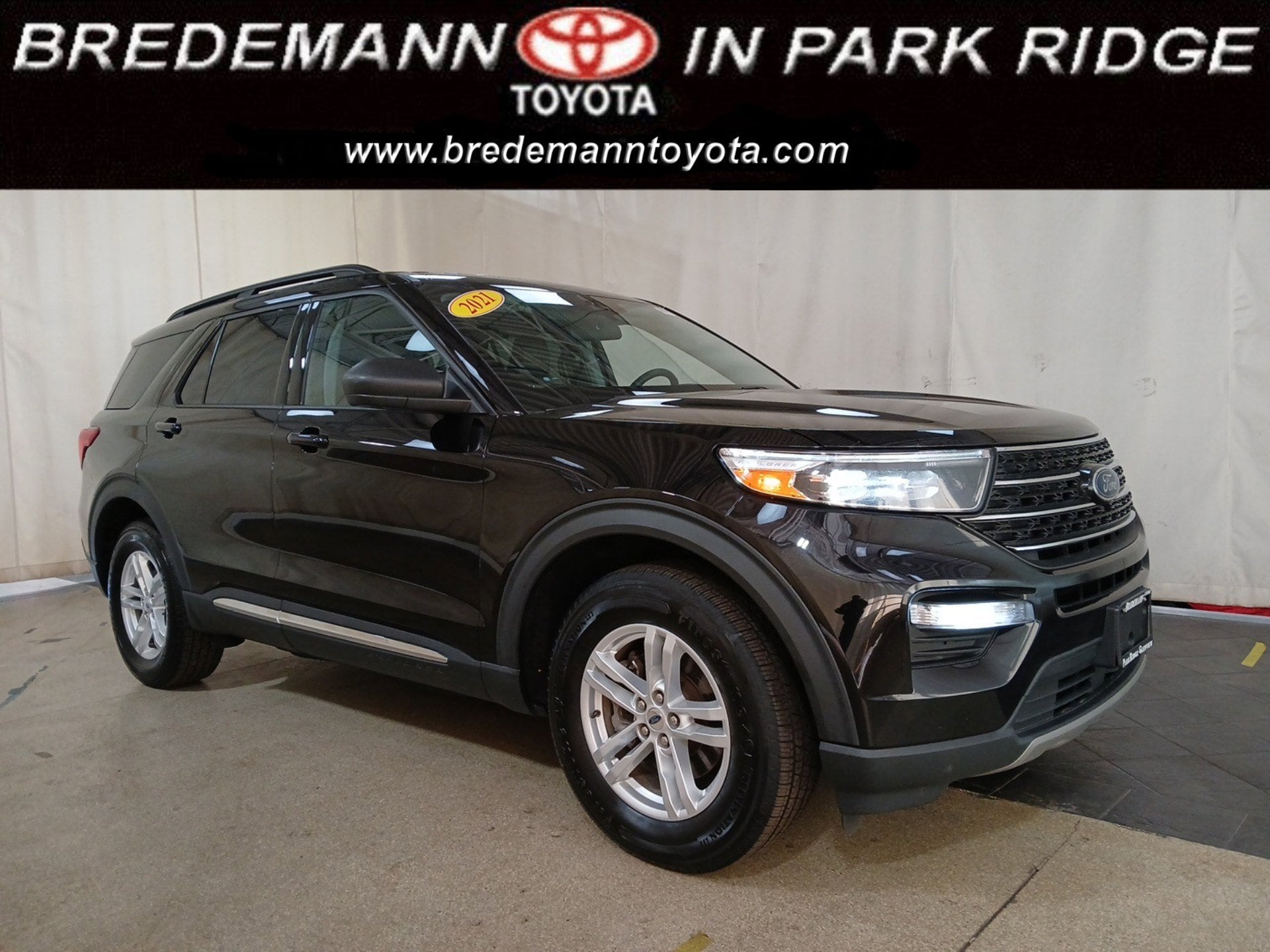 2021 Ford Explorer XLT's photo