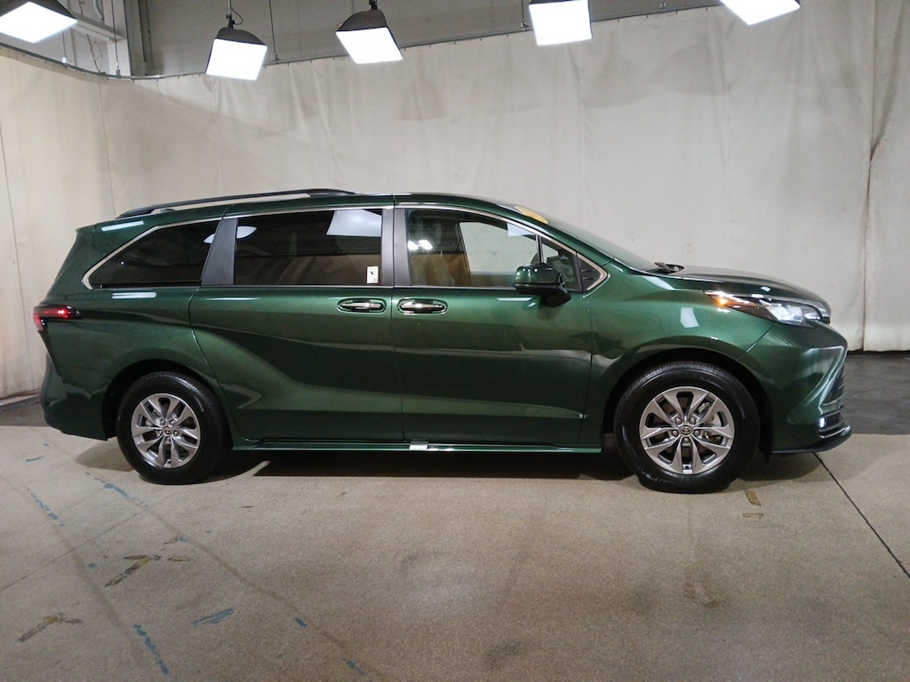 Certified 2026 Toyota Sienna XLE Van Passenger Van