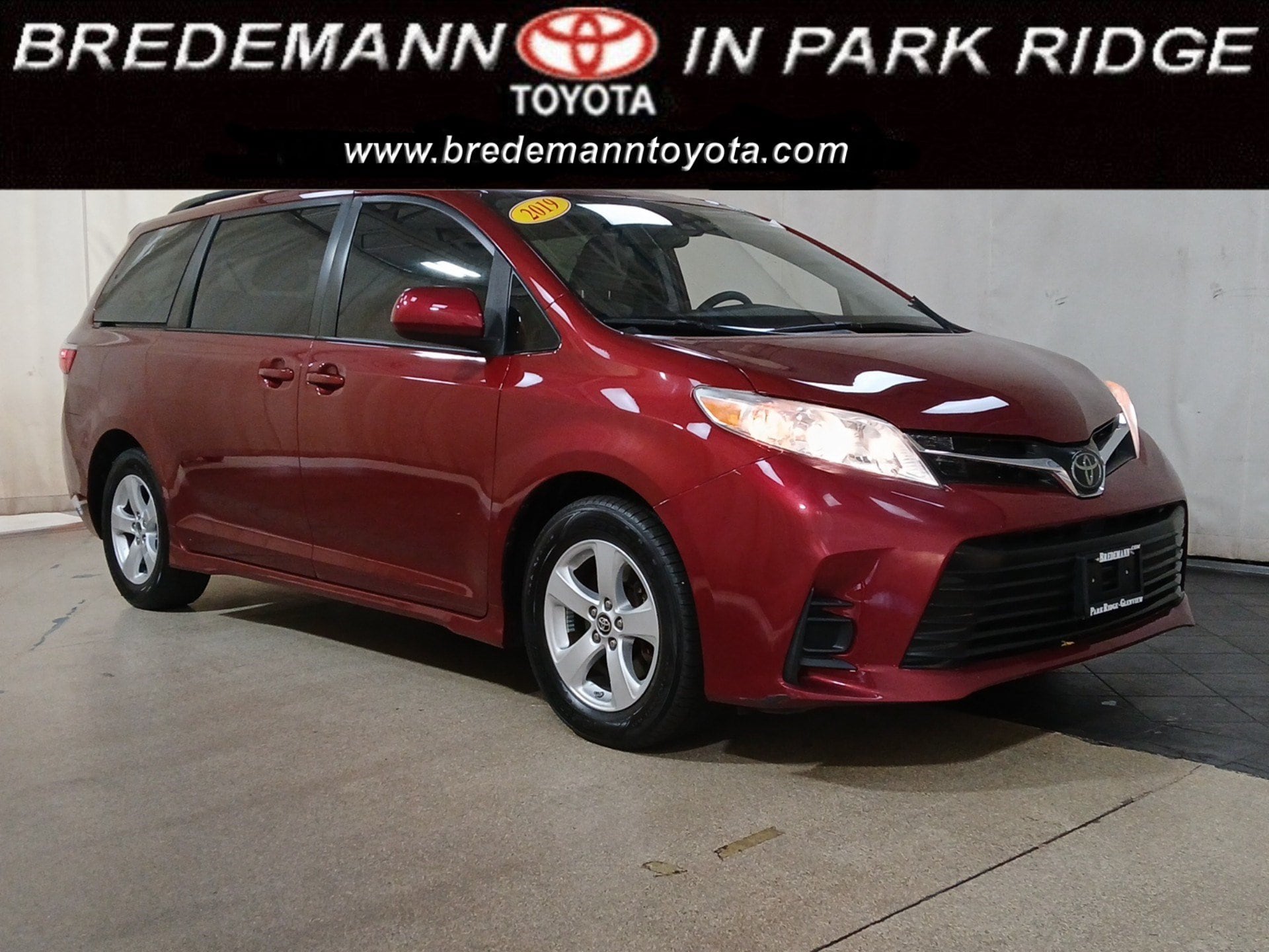 2019 Toyota Sienna Van 