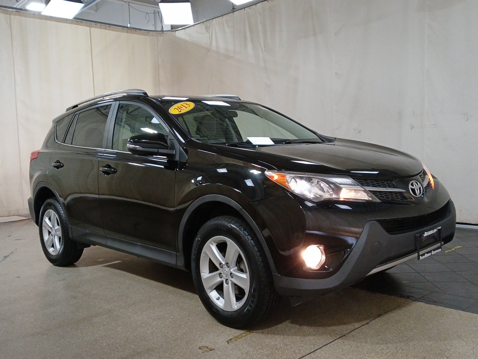 Used 2013 Toyota RAV4 XLE with VIN 2T3WFREV3DW025087 for sale in Park Ridge, IL