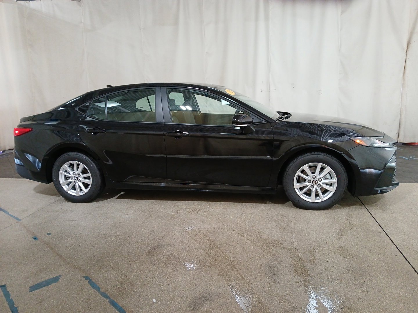 Used 2025 Toyota Camry LE with VIN 4T1DAACK9SU154375 for sale in Park Ridge, IL