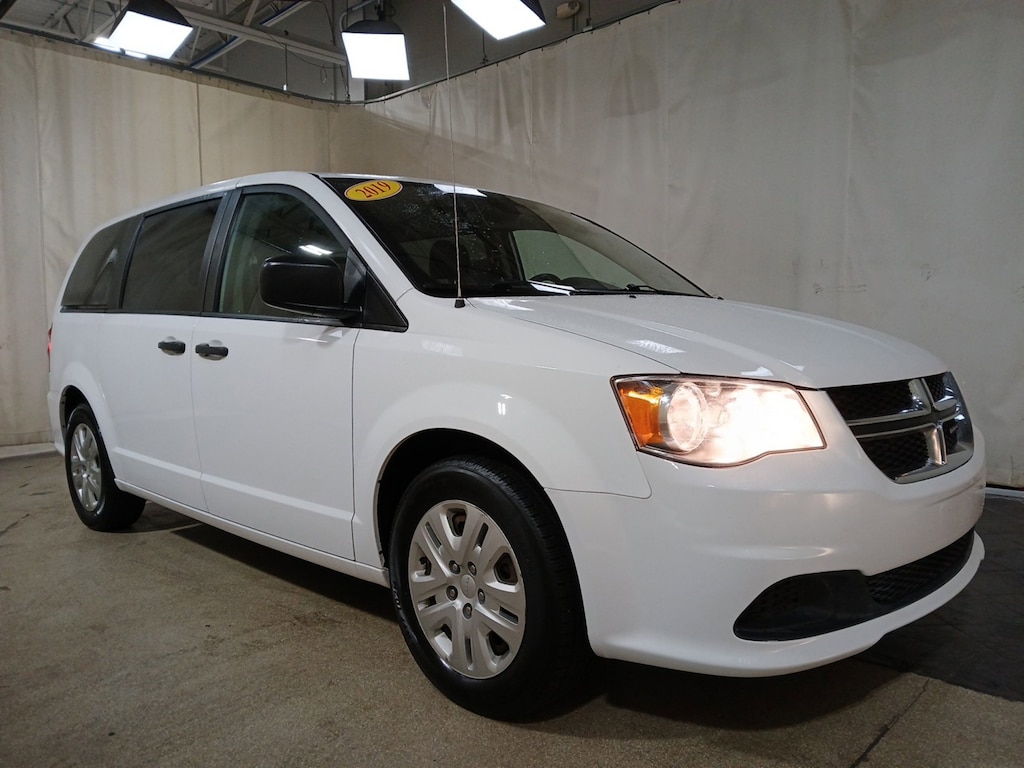 Used 2019 Dodge Grand Caravan SE Van Passenger Van