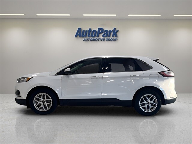2021 Ford Edge SEL photo 3