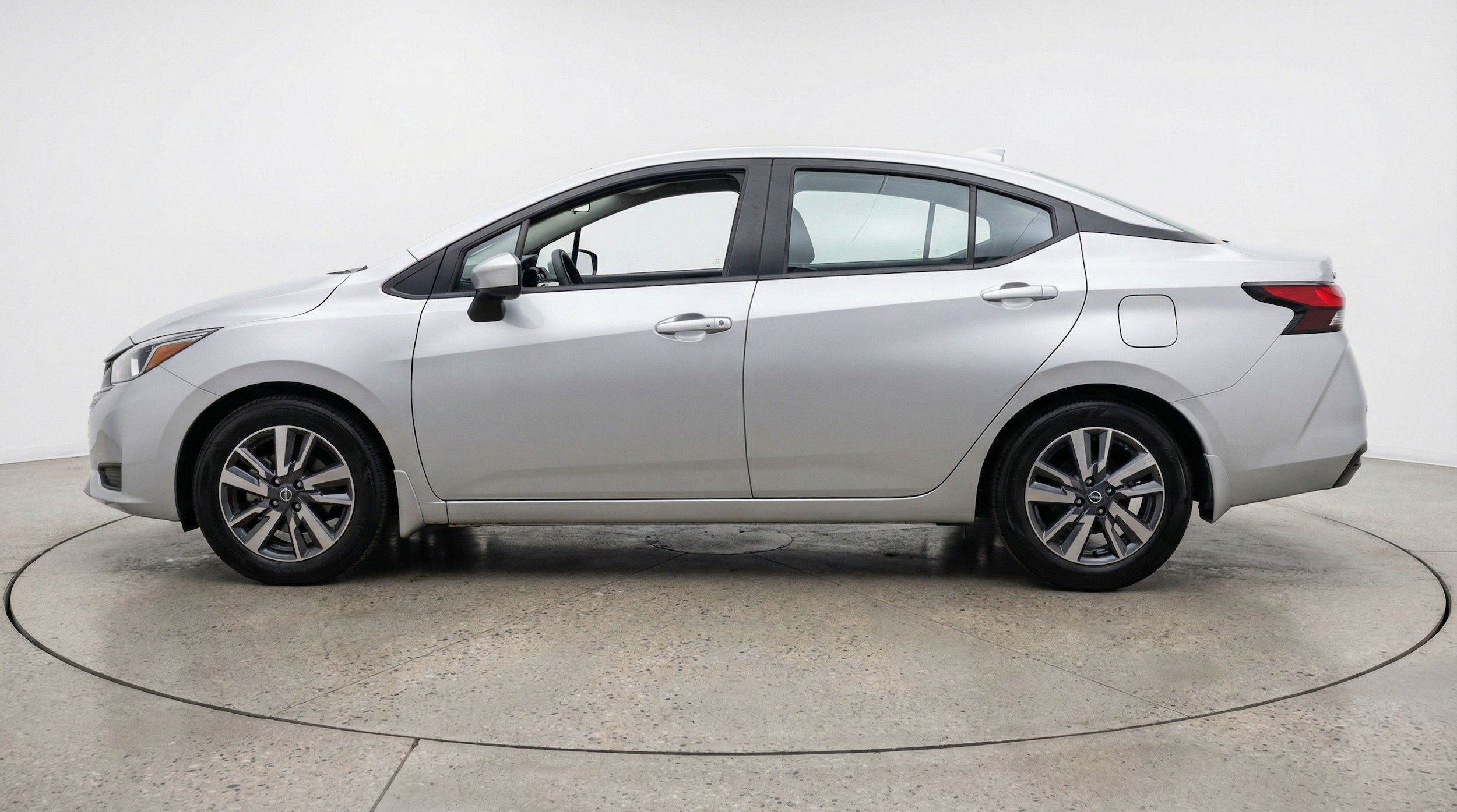 Thumbnail: 2025 Nissan Versa - 5
