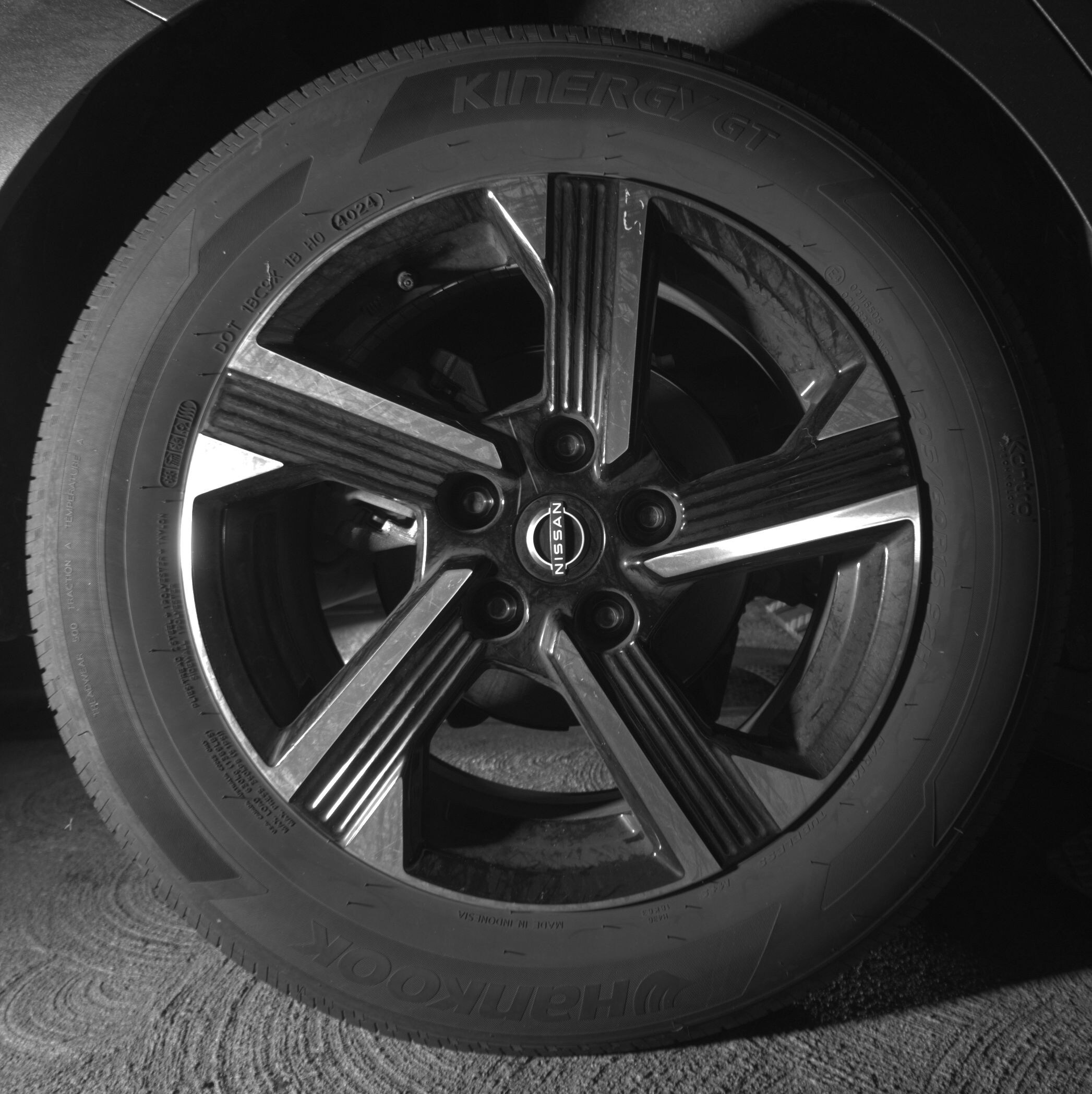 Thumbnail: 2025 Nissan Sentra - 12