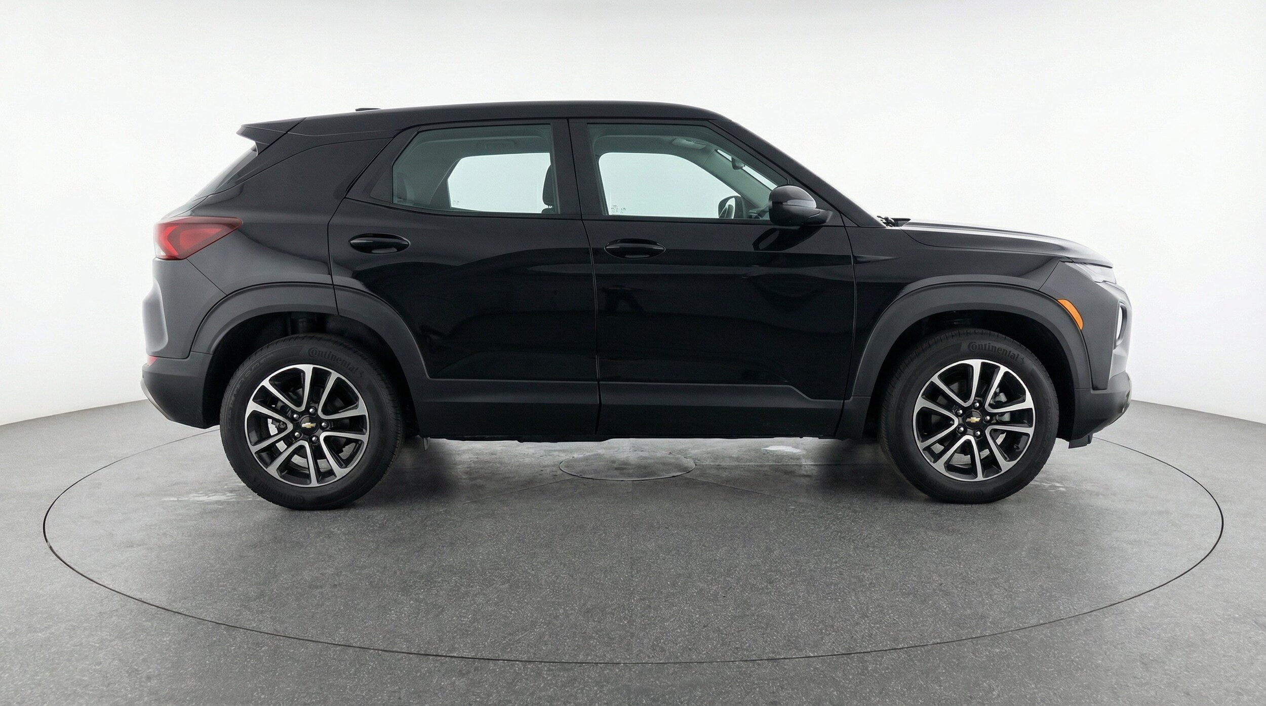 Thumbnail: 2025 Chevrolet TrailBlazer - 8